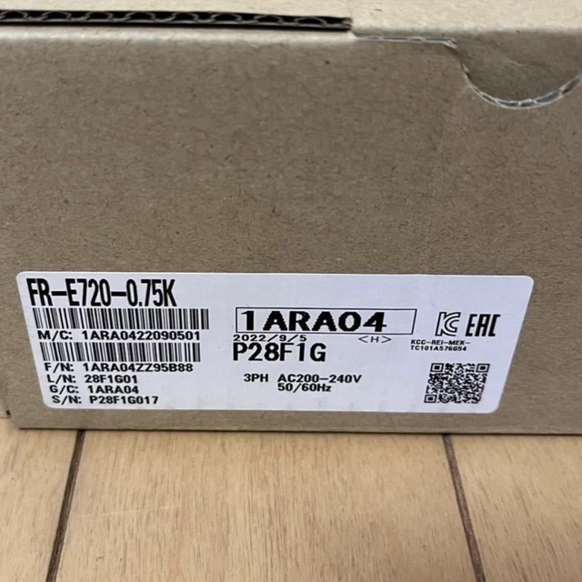 三菱インバーターFR-E720-0.75K(新品) 直送商品