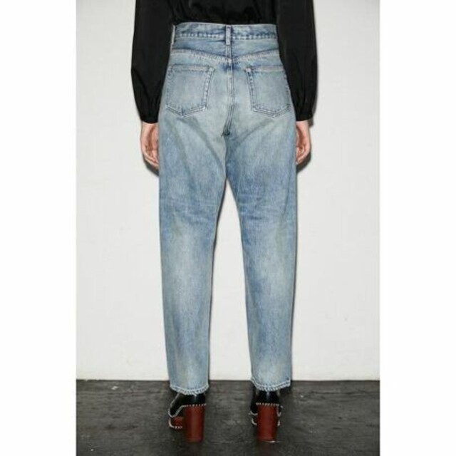 moussy(マウジー)のmoussy マウジー JW SELVEDGE WIDE TAPERED ブルー レディースのパンツ(デニム/ジーンズ)の商品写真