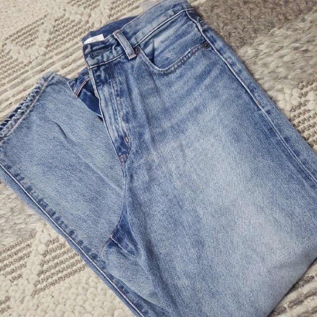 moussy(マウジー)のmoussy マウジー JW SELVEDGE WIDE TAPERED ブルー レディースのパンツ(デニム/ジーンズ)の商品写真