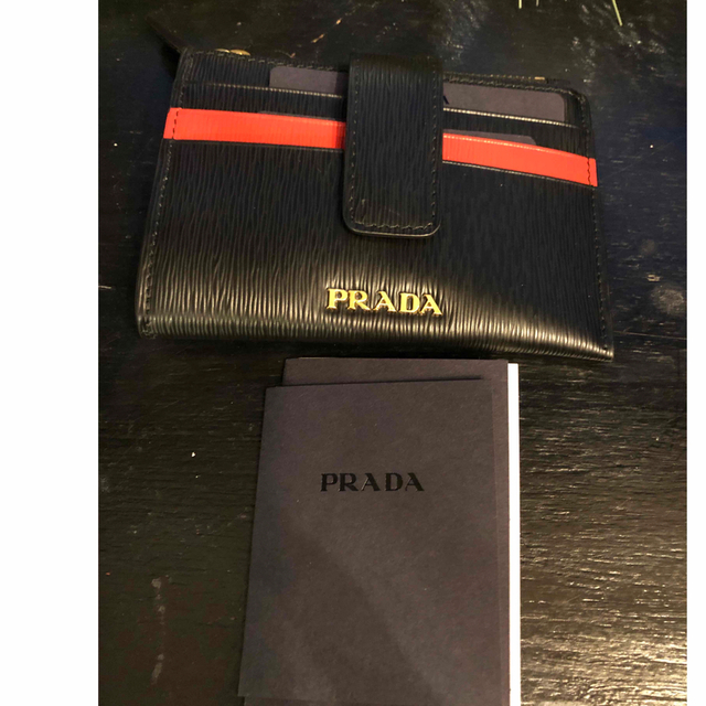 PRADA(プラダ)のPRADA カードケース　 レディースのファッション小物(コインケース)の商品写真