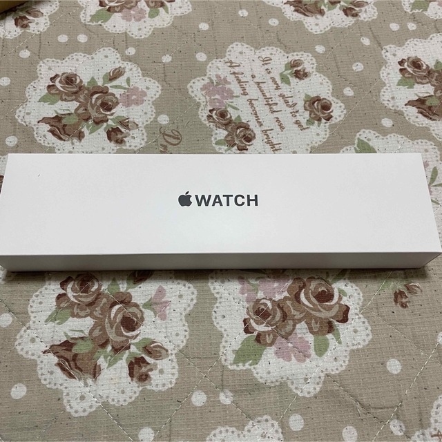 新品未開封 Apple Watch SE 第2世代 スターライト 40mm