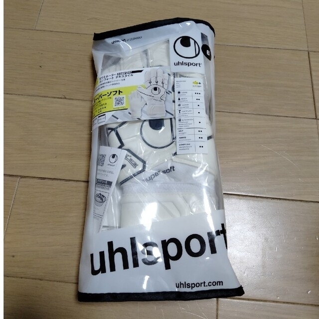 uhlsport(ウールシュポルト)のウールシュポルトキーパーグローブスーパーソフト6号未使用9900円uhlspor スポーツ/アウトドアのサッカー/フットサル(ウェア)の商品写真