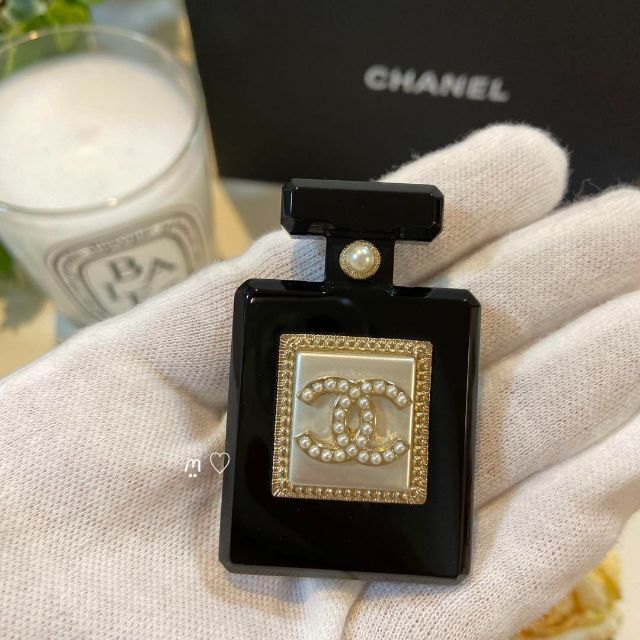 CHANEL - CHANEL シャネル パフュームボトル 香水瓶 ココマークパール ...