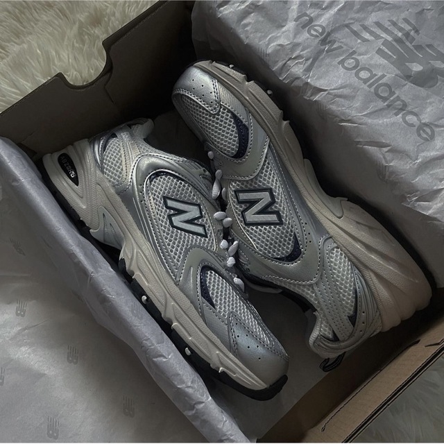 New Balance(ニューバランス)の【新品・未着用】new balance 23cm MR530KA レディースの靴/シューズ(スニーカー)の商品写真