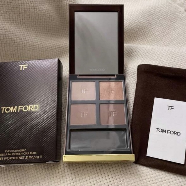 TOM FORD BEAUTY(トムフォードビューティ)のTomFord アイカラー クォード 31 スールサーブル トムフォード コスメ/美容のベースメイク/化粧品(アイシャドウ)の商品写真