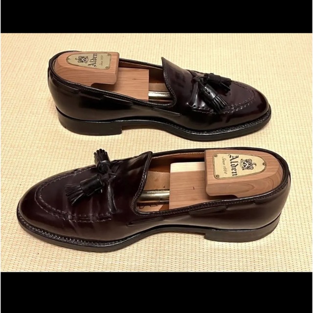 Alden(オールデン)のオールデン コードバン タッセルローファー 7D バーガンディ ハーフラバー付き メンズの靴/シューズ(スリッポン/モカシン)の商品写真