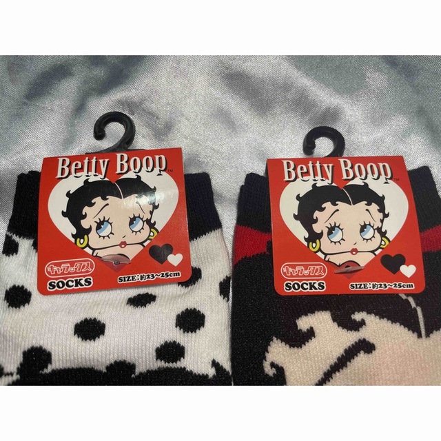 Betty Boop(ベティブープ)のBetty Boop靴下2足セット レディースのレッグウェア(ソックス)の商品写真