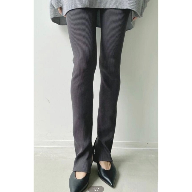 L'Appartement DEUXIEME CLASSE(アパルトモンドゥーズィエムクラス)の■新品、タグ付き■L'Appartement  Rib Leggings レディースのレッグウェア(レギンス/スパッツ)の商品写真