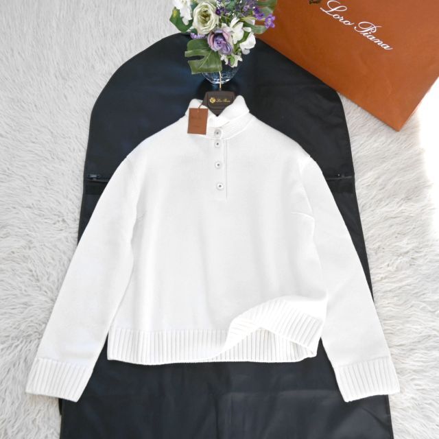 人気のクリスマスアイテムがいっぱい! LORO Piana☆新品未使用☆2022 人気のクリスマスアイテムがいっぱい! LORO Piana☆新品未使用☆2022