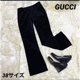 グッチ(Gucci)の【超美品】GUCCI グッチ　Mサイズ　38  パンツ　ブラック　黒　ベロア(スキニーパンツ)