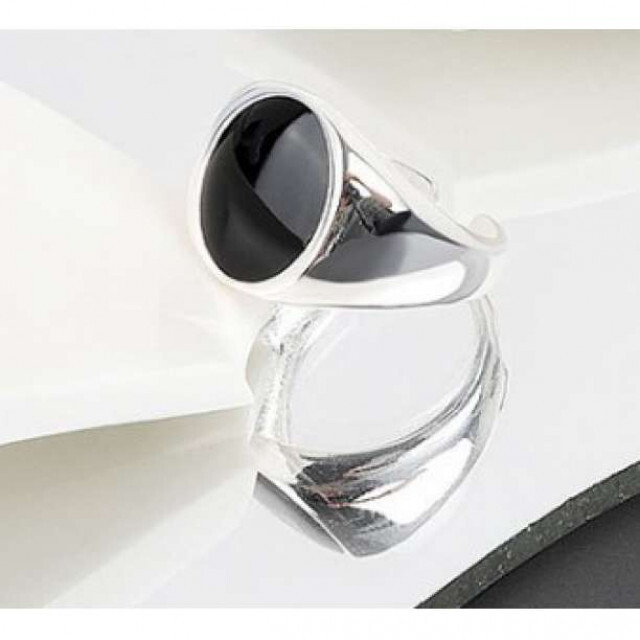 韓国　ブラックリング　シルバー　メンズ　指輪　アクセサリー メンズのアクセサリー(リング(指輪))の商品写真