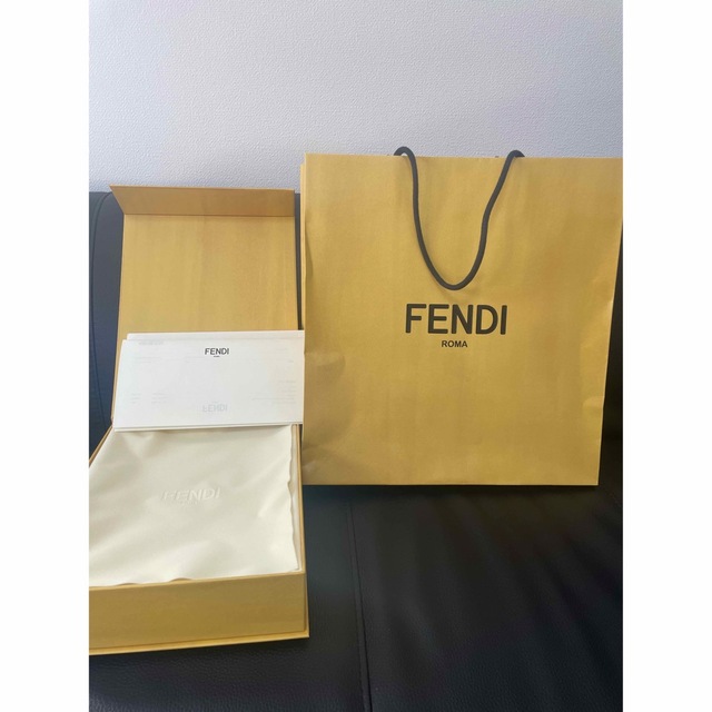 FENDI パラジウム&ゴールドカラー ネックレス
