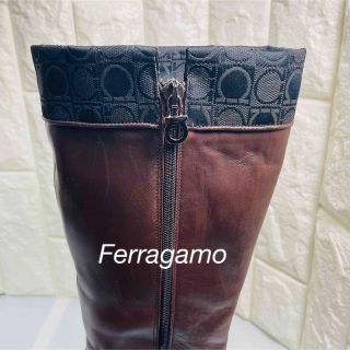 サルヴァトーレフェラガモ(Salvatore Ferragamo)のFerragamo フェラガモ   ガンチーニ生地➕革　ブーツ(ブーツ)