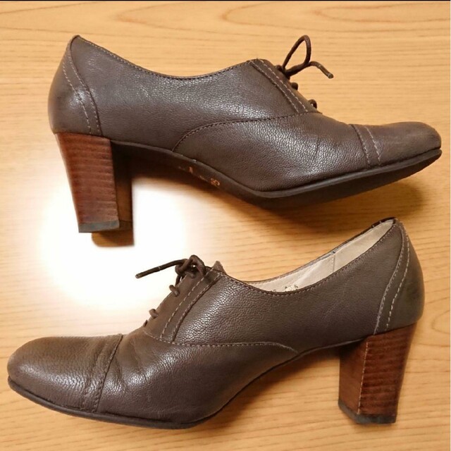 BARCLAY(バークレー)のBARCLAYバークレー 革靴 23.5cm 落ち着いたブラウン ヒール約6cm レディースの靴/シューズ(ローファー/革靴)の商品写真