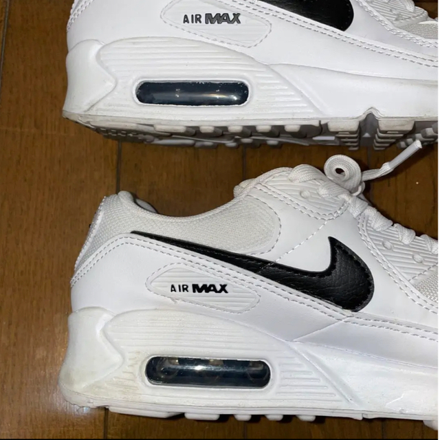 NIKE(ナイキ)のNIKE ☆ WMNS AIR MAX 90 White Black レディースの靴/シューズ(スニーカー)の商品写真