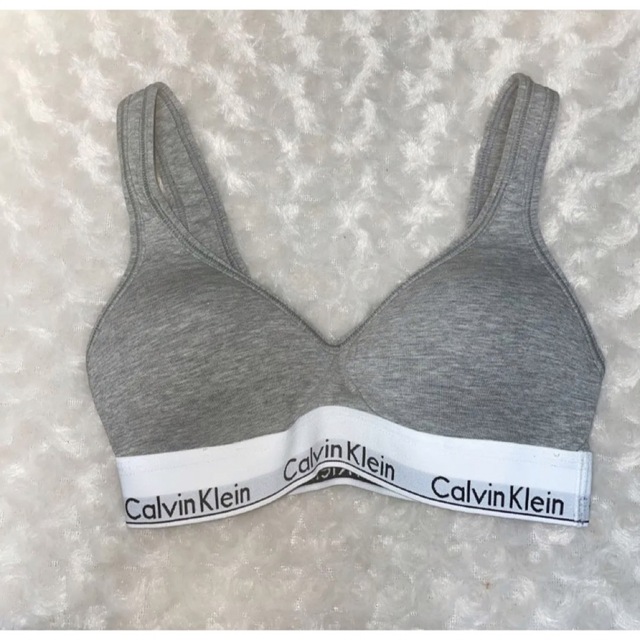 Calvin Klein スクープ バック ライトリー ラインド ブラレット