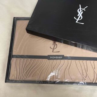 イヴサンローラン(Yves Saint Laurent)の新品未使用　YSL イヴサンローラン　極上ウールひざ掛け　ベージュ　ブランケット(マフラー/ショール)