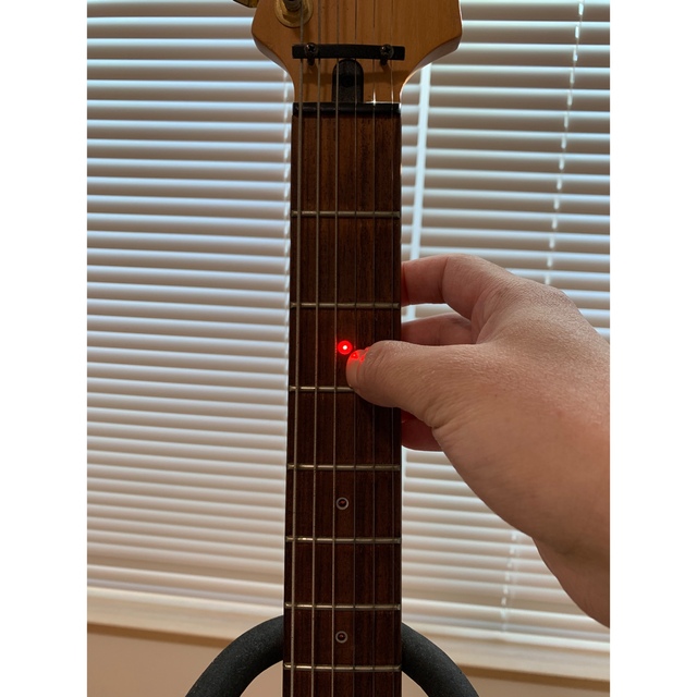 ヤマハ(ヤマハ)のYAMAHA パシフィカ LED改造ギター　ストラトタイプ　ジャンク　エレキ 楽器のギター(エレキギター)の商品写真