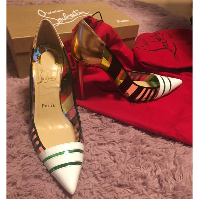 Christian Louboutin(クリスチャンルブタン)の⚠️最終お値引き☆ルブタン☆⚠︎質屋で買取価格が付いたので今月まで レディースの靴/シューズ(ハイヒール/パンプス)の商品写真