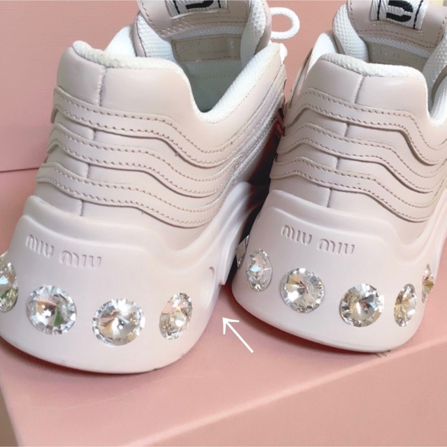 極美品】miumiu♡ レザースニーカー ビジュー クリスタル ピンク | www