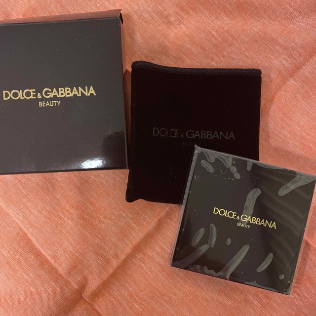 DOLCE & GABBANA BEAUTY(ドルチェアンドガッバーナビューティ)のドルチェ&ガッバーナ　ミラー　コンパクト レディースのファッション小物(ミラー)の商品写真