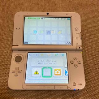 ニンテンドウ(任天堂)の3DS LL本体　ホワイト(携帯用ゲーム機本体)