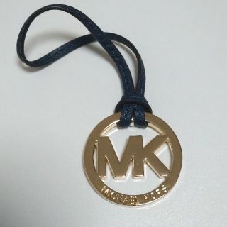 Michael Kors - マイケルコース バッグチャームの通販 by はな's shop ...