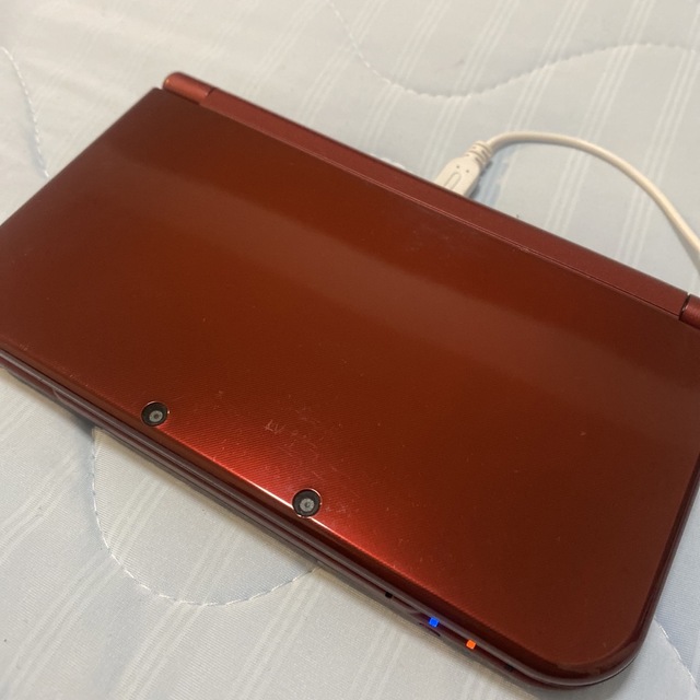 ニンテンドー3DS(ニンテンドー3DS)の3DSLL 2台　ジャンク品 エンタメ/ホビーのゲームソフト/ゲーム機本体(携帯用ゲーム機本体)の商品写真