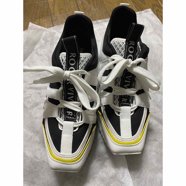 ロジェヴィヴィエ 35 1/2 ロジェヴィヴィエ 35 1/2