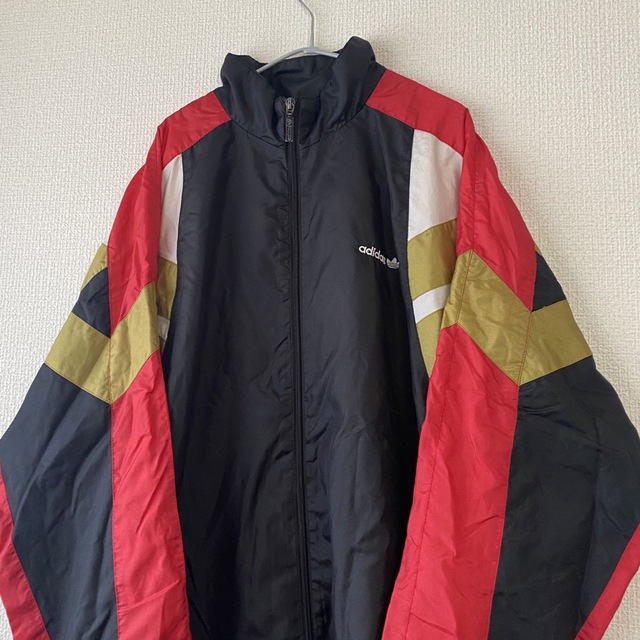 adidas - adidas 90s 銀タグ ナイロンジャケット トレフォイル adidas - adidas 90s 銀タグ ナイロンジャケット トレフォイル