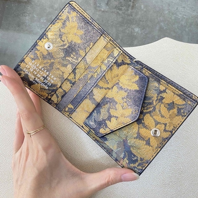 残1【新品】メゾン マルジェラ コンパクト ポッパー 二つ折り財布