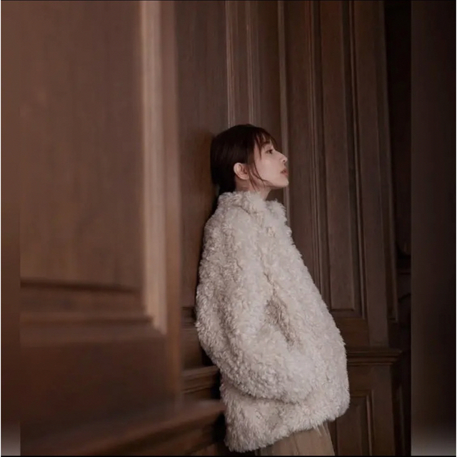 CLANE(クラネ)のMINAMI TANAKA×CLANE CURL FUR SHORT COAT レディースのジャケット/アウター(毛皮/ファーコート)の商品写真