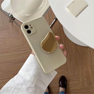 カスタネ(Kastane)のiPhoneシリコンケース スタンド付きスマホカバー 淡色ベージュ 韓国っぽ(iPhoneケース)