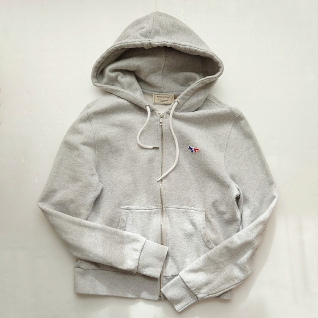 MAISON KITSUNE' - MAISON KITSUNE ジップアップパーカー Sの通販 by ...