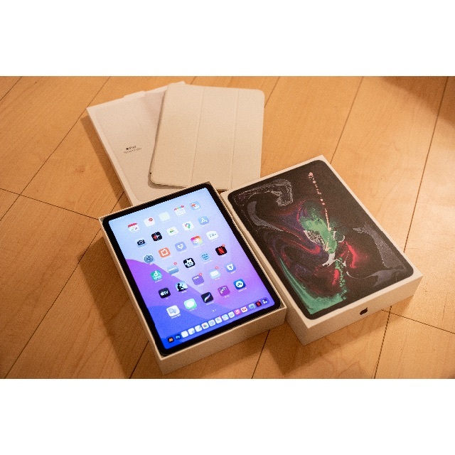 Apple(アップル)のiPad Pro 11 256GB Wi-Fi+Cellularモデル【美品】　 スマホ/家電/カメラのPC/タブレット(タブレット)の商品写真