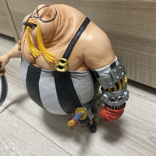 ONE PIECE(ワンピース)のワンピース　クィーン　フィギュア ハンドメイドのおもちゃ(フィギュア)の商品写真