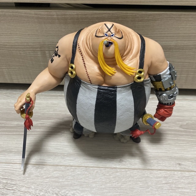 ONE PIECE(ワンピース)のワンピース　クィーン　フィギュア ハンドメイドのおもちゃ(フィギュア)の商品写真