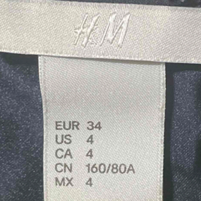 H&M(エイチアンドエム)のH&M ネイビーワンピース レディースのワンピース(ひざ丈ワンピース)の商品写真