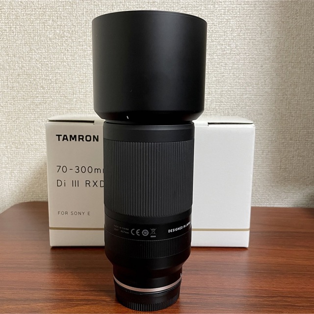 TAMRON(タムロン)のTAMRON 70-300mm F4.5-6.3 Di III RXD A047 スマホ/家電/カメラのカメラ(レンズ(ズーム))の商品写真