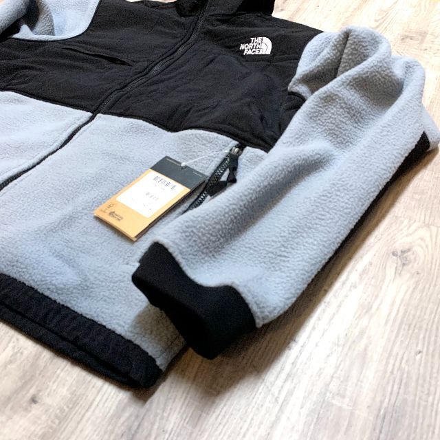 THE NORTH FACE(ザノースフェイス)の残り1着 日本未発売 THE NORTH FACE Denali 2 ジャケット メンズのジャケット/アウター(その他)の商品写真