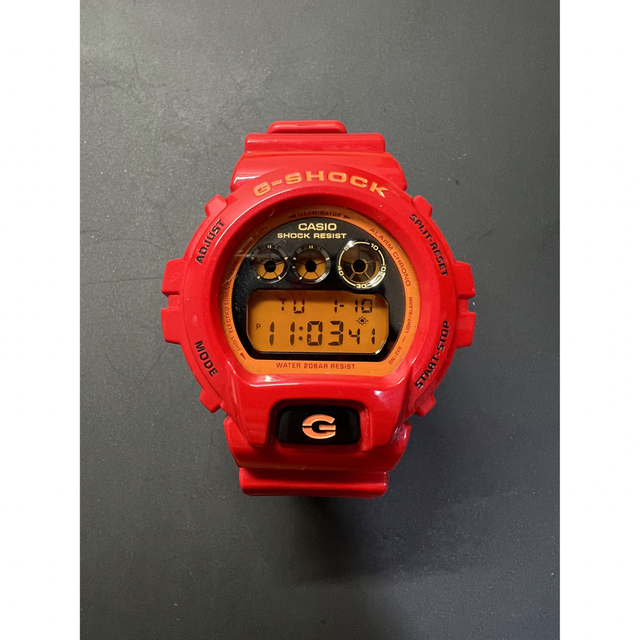 G-SHOCK(ジーショック)のCASIO G-SHOCK DW-6900CB-4JF メンズの時計(腕時計(デジタル))の商品写真