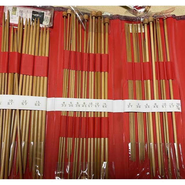 クロ－バ－　毛糸編み棒大量セット　 ハンドメイドの素材/材料(生地/糸)の商品写真