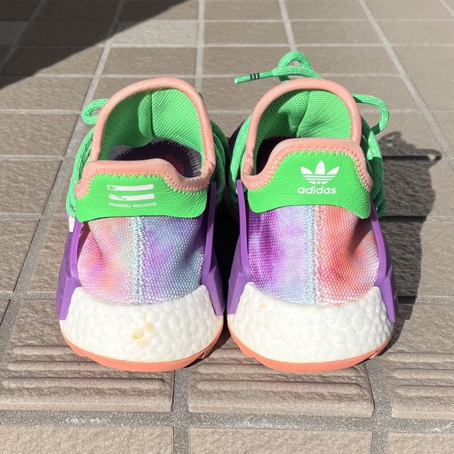 adidas(アディダス)のPHARRELL WILLIAMS × ADIDAS HUMANRACE NMD レディースの靴/シューズ(スニーカー)の商品写真