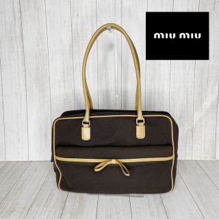 miumiu風　クラッチハンドバッグ