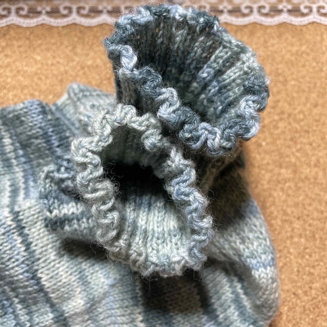 opal毛糸の手編み靴下 ハンドメイドのファッション小物(レッグウェア)の商品写真