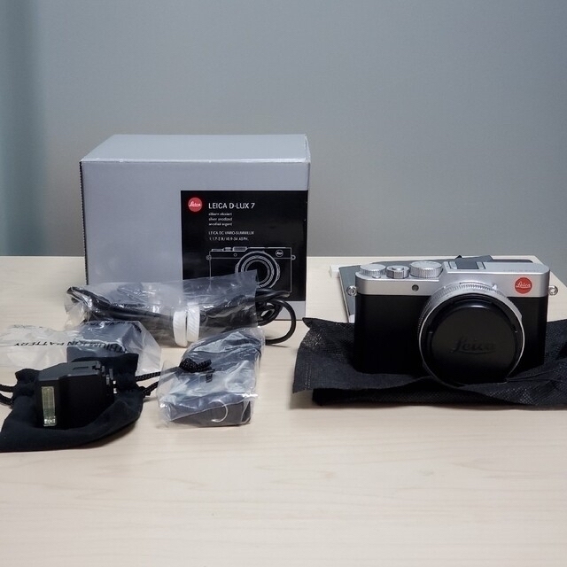 上品な LEICA - LEICA D-LUX マイクロフォーサーズ シルバー 19116 7