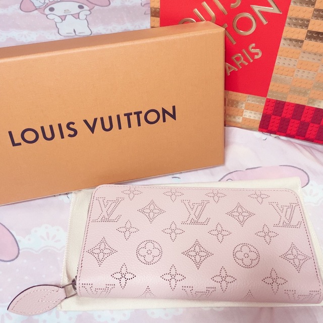 LOUIS VUITTON ジッピーウォレット マグノリア マヒナ