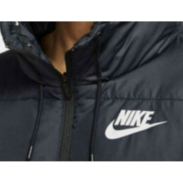 NIKE(ナイキ)の新品タグ付きナイキ　NIKE新品　中綿コート　M 　ジャケット　アウター レディースのジャケット/アウター(その他)の商品写真