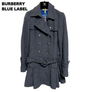 バーバリーブルーレーベル(BURBERRY BLUE LABEL)のバーバリーブルーレーベル 吉川希少ひなの着用 プリーツトレンチコート グレー(トレンチコート)