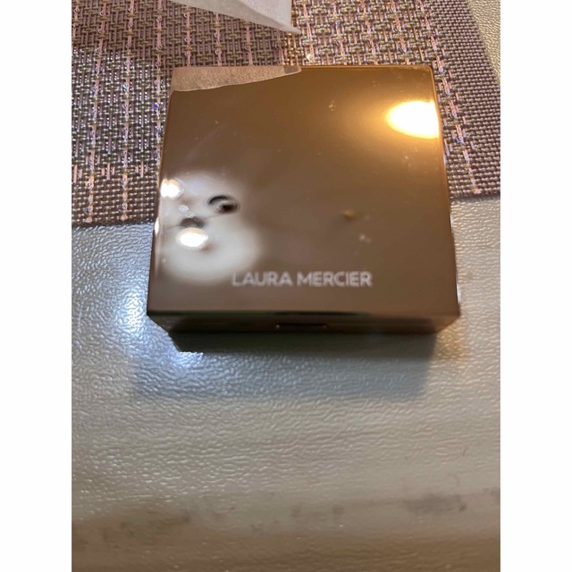 laura mercier(ローラメルシエ)のローラメルシエ　ローズグロウイルミネーター コスメ/美容のベースメイク/化粧品(フェイスカラー)の商品写真